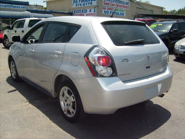 Pontiac Vibe 2009 photo 1