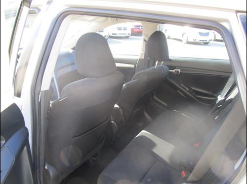 Pontiac Vibe 2009 photo 2