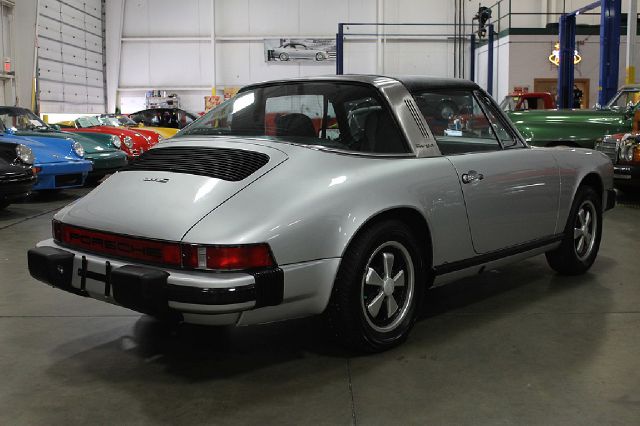 Porsche 911 1976 photo 3