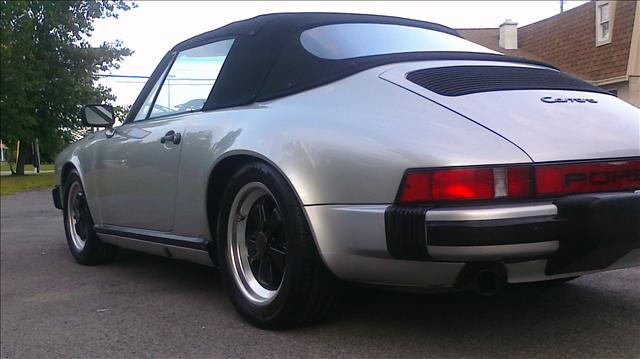 Porsche 911 1985 photo 3