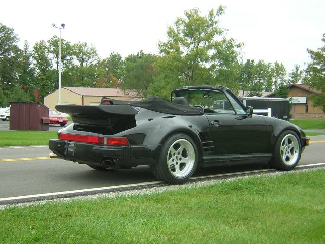 Porsche 911 1987 photo 3