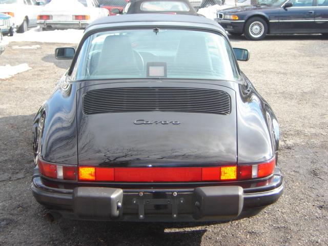 Porsche 911 1987 photo 2