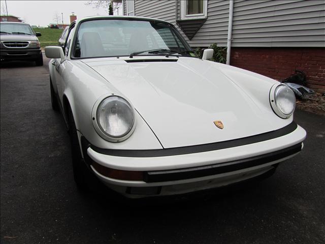 Porsche 911 1987 photo 4