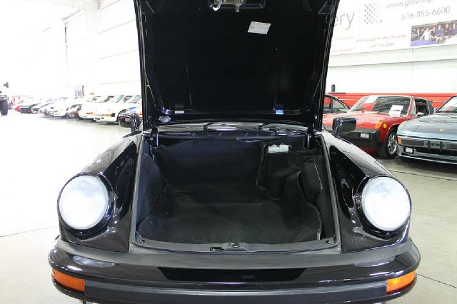 Porsche 911 1988 photo 43