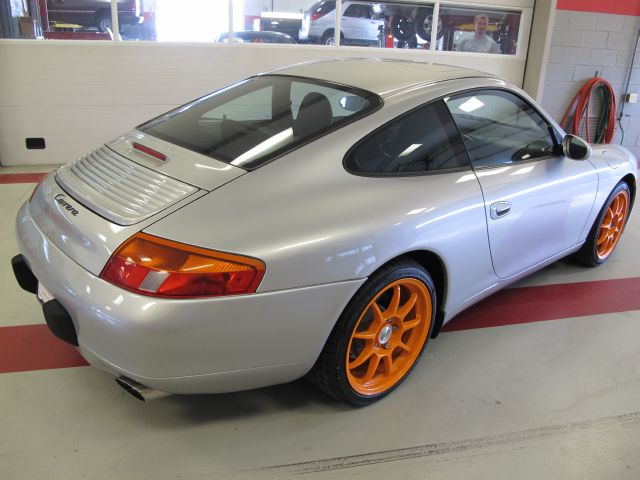 Porsche 911 1999 photo 2