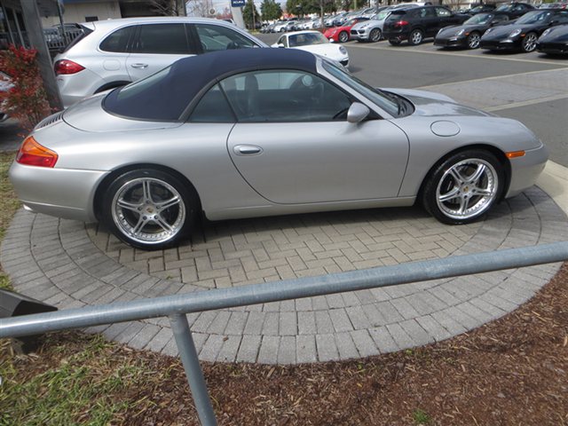 Porsche 911 1999 photo 1