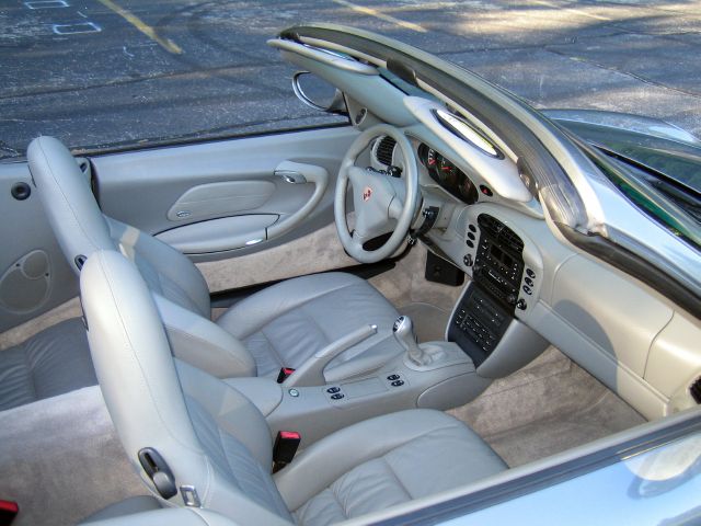 Porsche 911 2001 photo 24