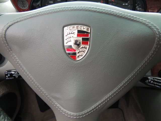 Porsche 911 2001 photo 29