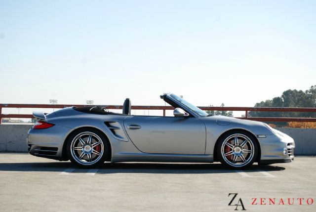 Porsche 911 2010 photo 4