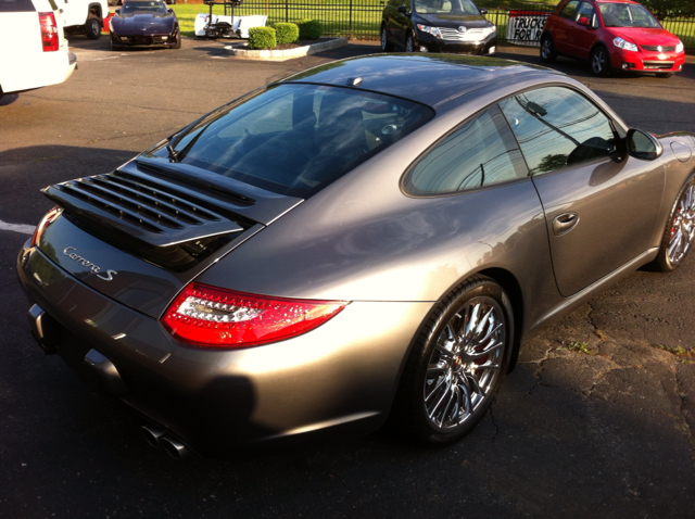 Porsche 911 2011 photo 12