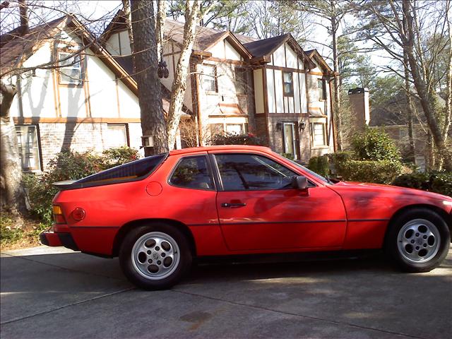 Porsche 924 1987 photo 2