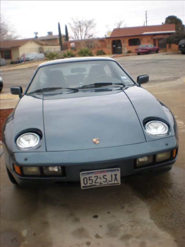 Porsche 928 1980 photo 5