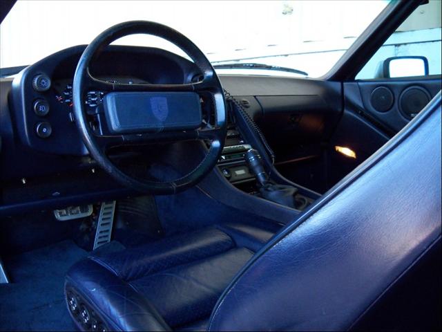 Porsche 928 1987 photo 1