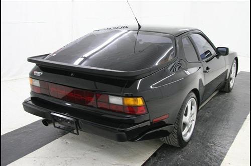 Porsche 944 1984 photo 1