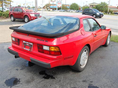 Porsche 944 1987 photo 2