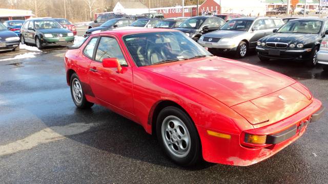 Porsche 944 1987 photo 1