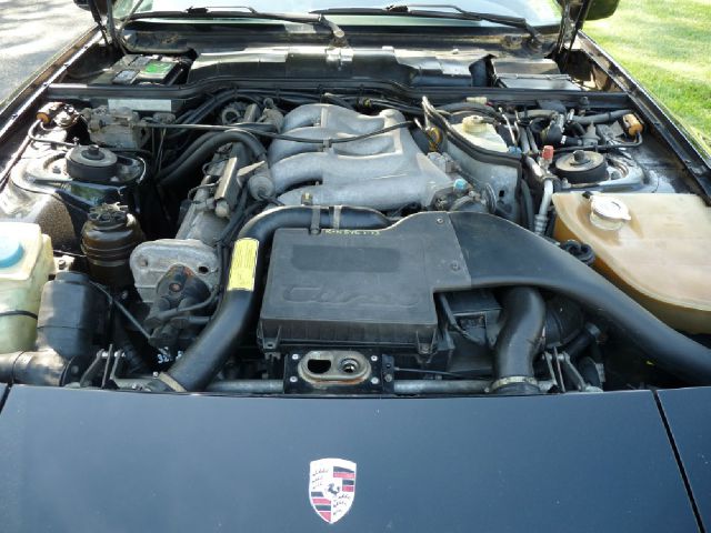 Porsche 944 1989 photo 2