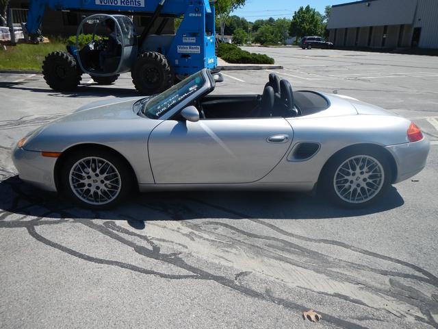 Porsche Boxster 1999 photo 2