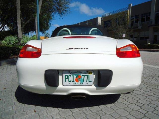 Porsche Boxster 2000 photo 13