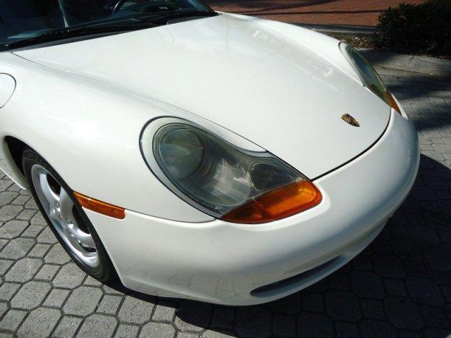 Porsche Boxster 2000 photo 25