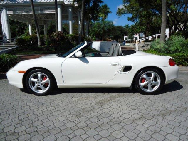 Porsche Boxster 2000 photo 26