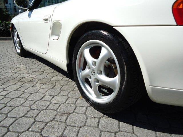 Porsche Boxster 2000 photo 3