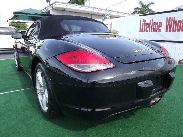 Porsche Boxster 2010 photo 2