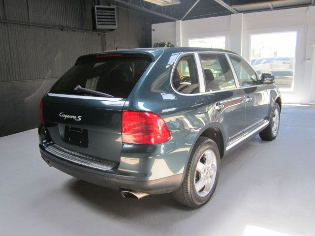 Porsche Cayenne 2004 photo 1