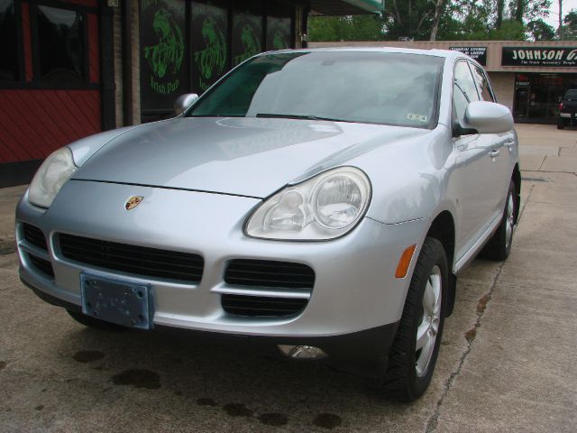 Porsche Cayenne 2004 photo 1