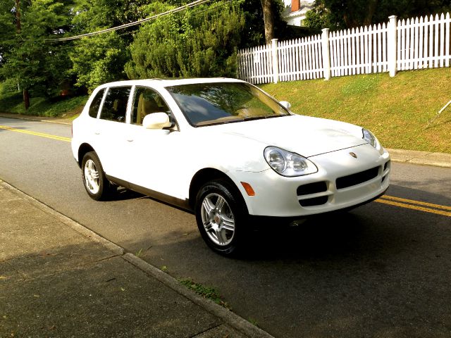 Porsche Cayenne 2004 photo 16