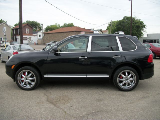 Porsche Cayenne 2004 photo 1