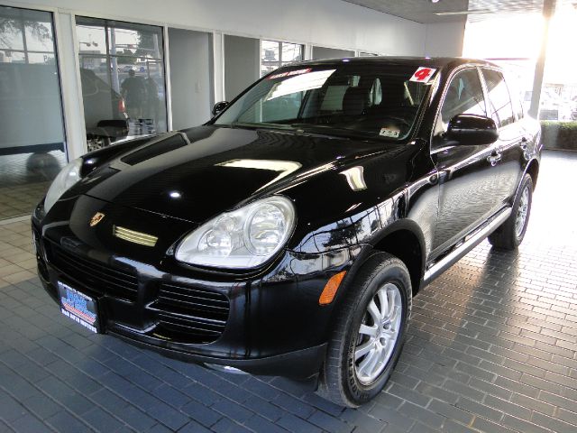 Porsche Cayenne 2004 photo 1