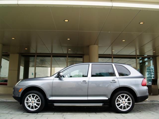 Porsche Cayenne 2004 photo 2