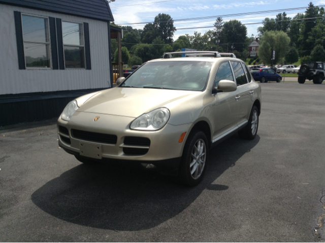 Porsche Cayenne 2004 photo 2