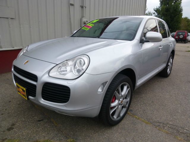 Porsche Cayenne 2004 photo 2