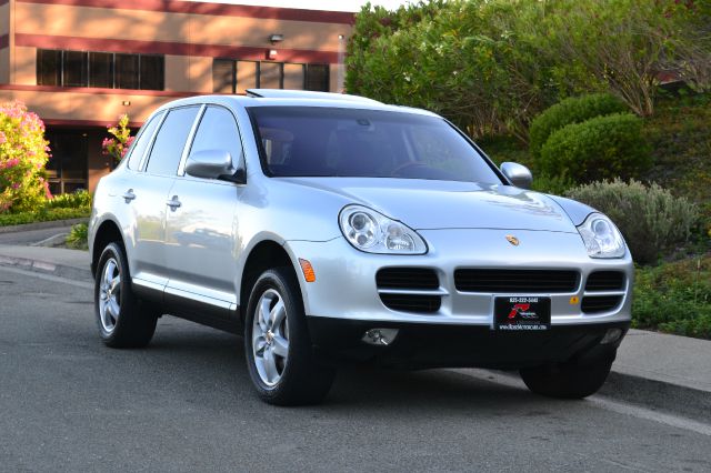 Porsche Cayenne 2004 photo 23