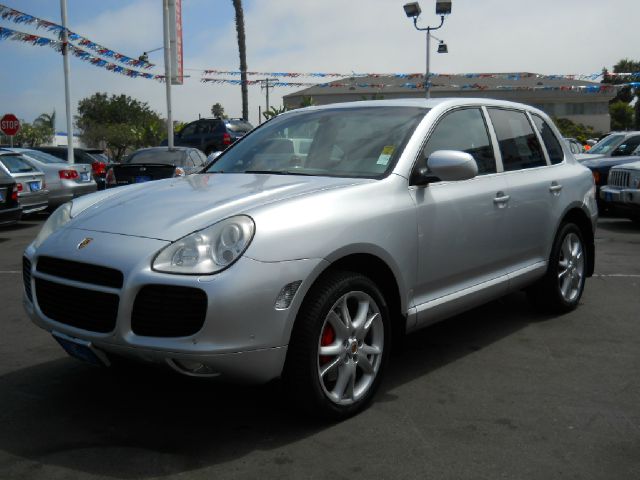 Porsche Cayenne 2004 photo 2