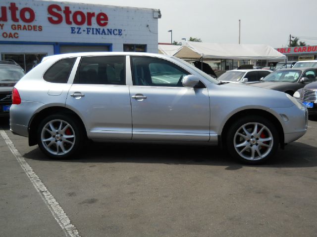 Porsche Cayenne 2004 photo 4