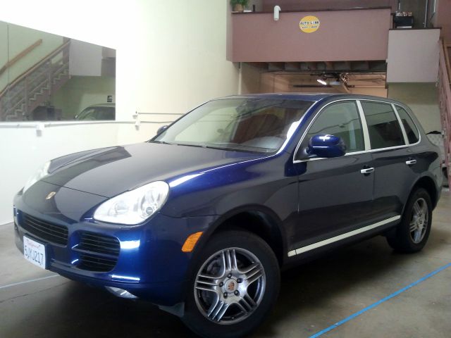 Porsche Cayenne 2005 photo 2