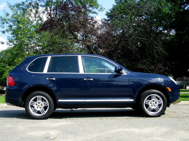 Porsche Cayenne 2006 photo 2