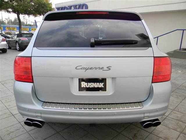 Porsche Cayenne 2006 photo 4