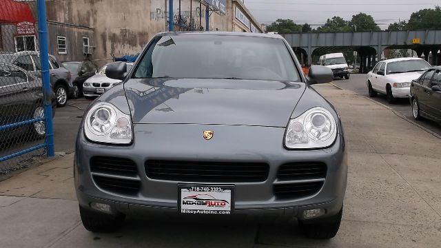 Porsche Cayenne 2006 photo 2