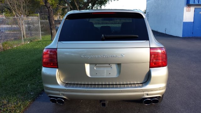 Porsche Cayenne 2006 photo 2