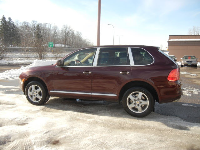 Porsche Cayenne 2006 photo 2