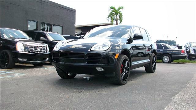 Porsche Cayenne Base SUV