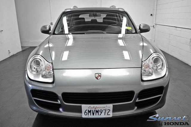 Porsche Cayenne 2006 photo 1