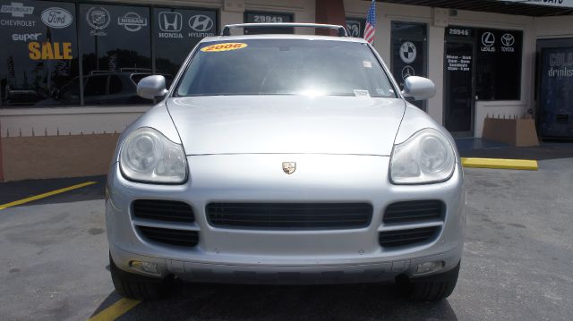 Porsche Cayenne 2006 photo 1