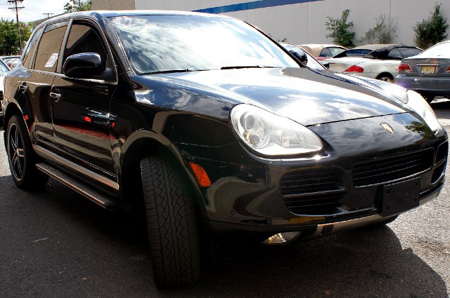 Porsche Cayenne 2006 photo 1