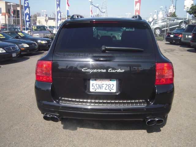 Porsche Cayenne 2006 photo 4