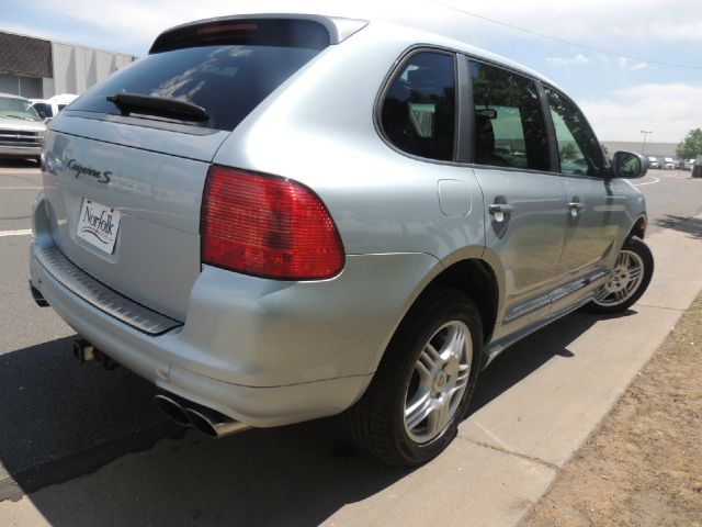 Porsche Cayenne 2006 photo 1